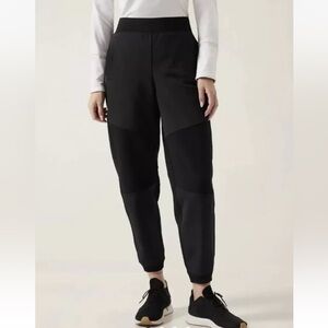 NWOT Athleta Get Set Hybrid Jogger Pants Black Activewear Casual Women’s XS